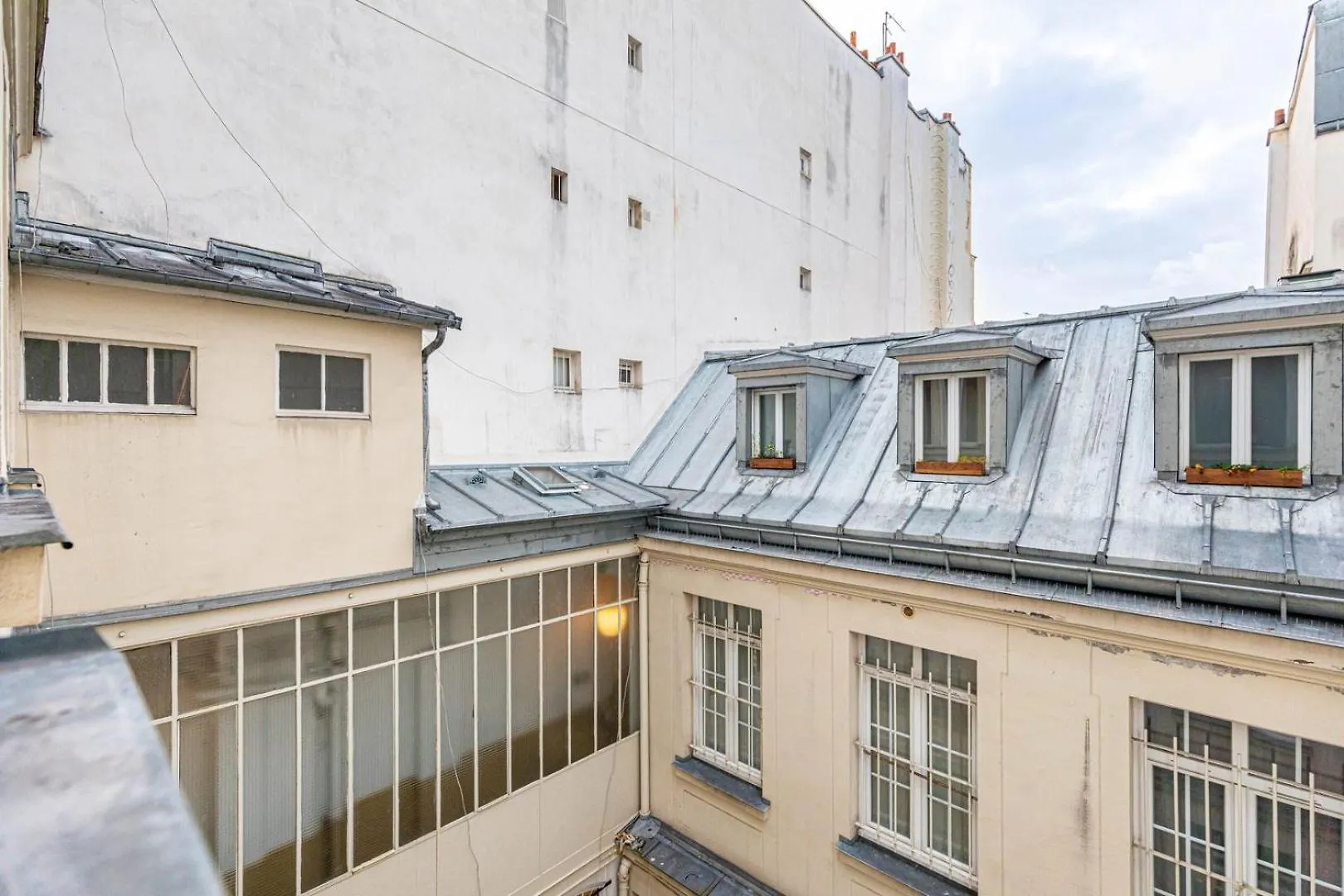 Lejlighed Guestready - Comfortable Retreat In The 11Th Arr Paris Frankrig