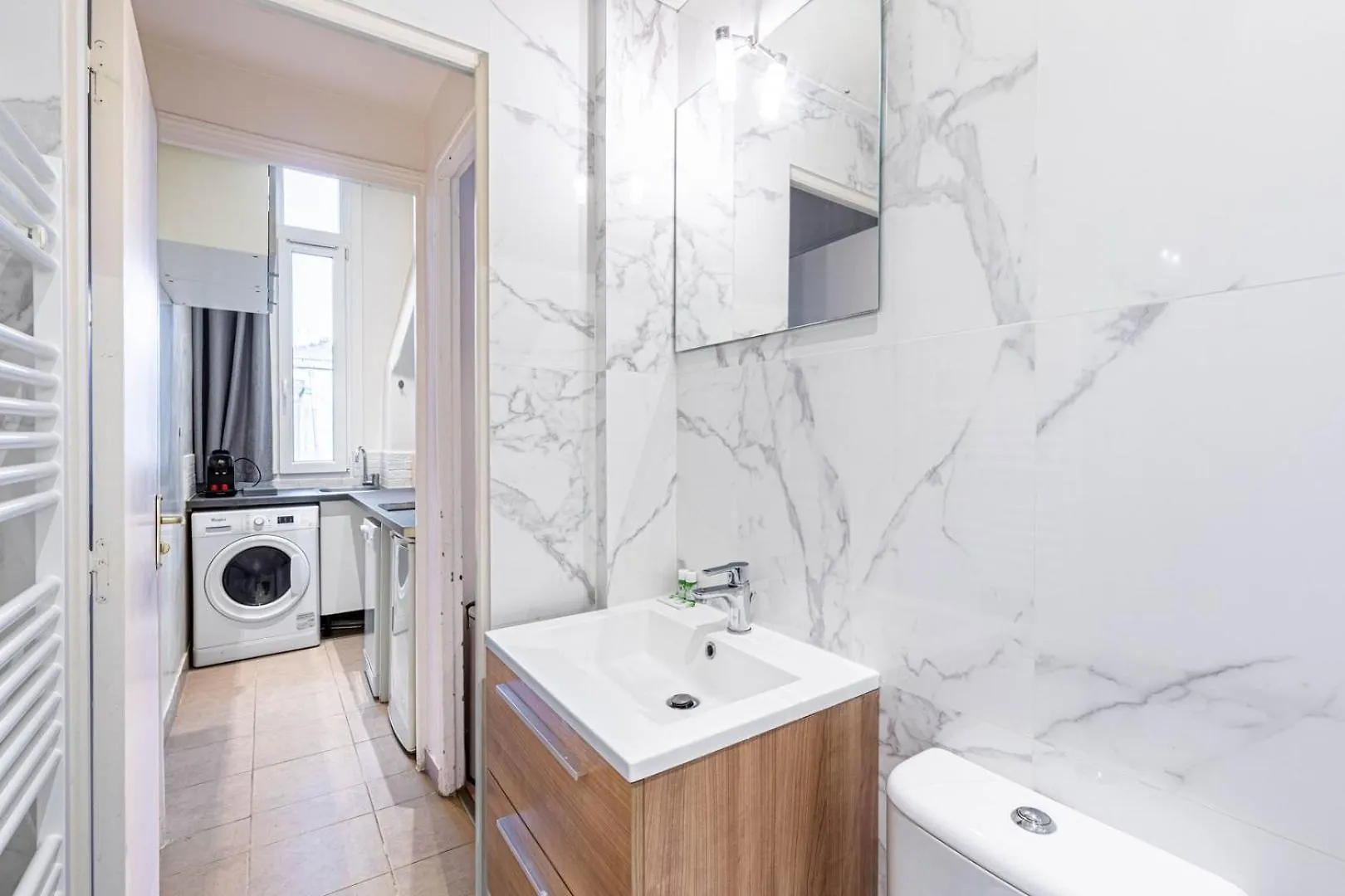 Guestready - Comfortable Retreat In The 11Th Arr Paris 0*,  France