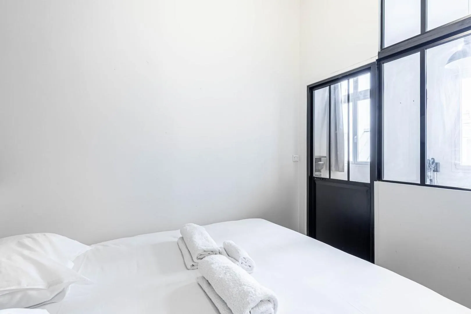 Guestready - Comfortable Retreat In The 11Th Arr Paris